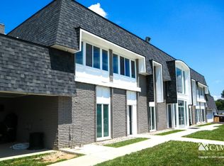 Holiday West, Belleville, MI 48111
