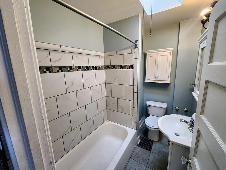 4147 Tower St — Photo 16