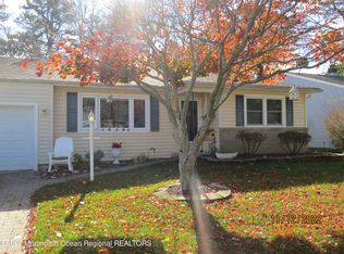 63 Whitmore Dr, Toms River, NJ 08757