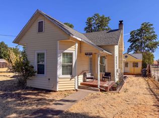 460 E Webb St, Montague, CA 96064