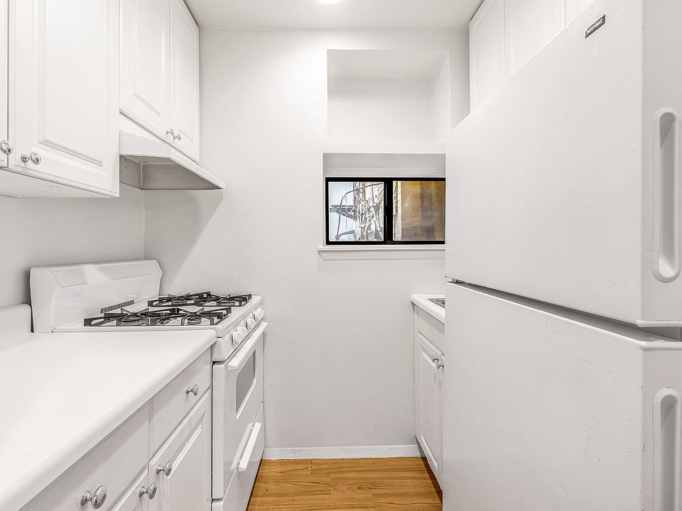 2nd image of 221 E 33rd St APT 3E