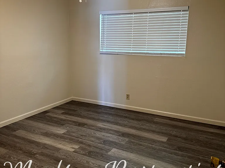 84 Nelson Ave #1 — Photo 6