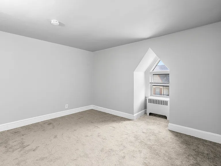 243 Conover St #2 — Photo 11