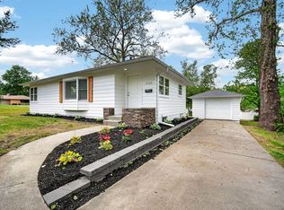 1721 Woodland Ave, West Des Moines, IA 50265