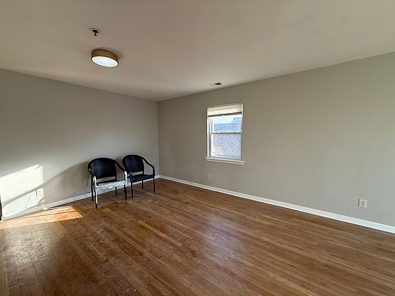 3rd image of 6718 Polk St Floor 2