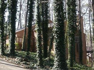 210 Brandenburgh Cir, Roswell, GA 30075