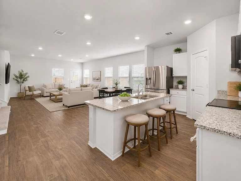 6112 Montrelia Dr — Photo 5