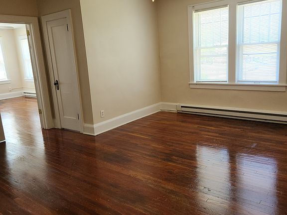 4th image of 801 6th St NW #9