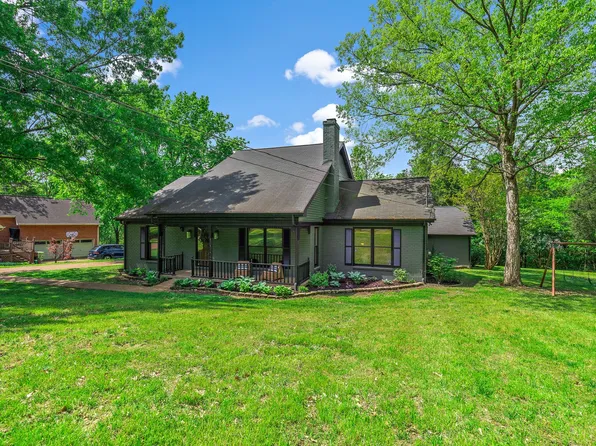 3739 Cedarwood Dr, Nashville, TN 37216
