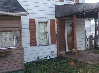 106 Oak St, Vestaburg, PA 15333