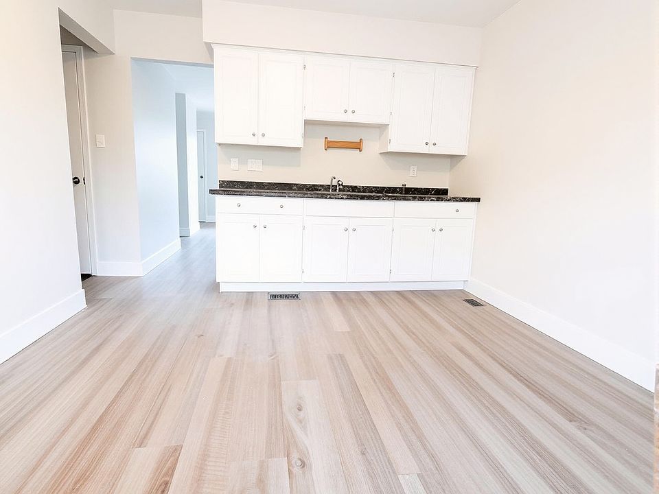 1st image of 750 Indian Rd N #8
