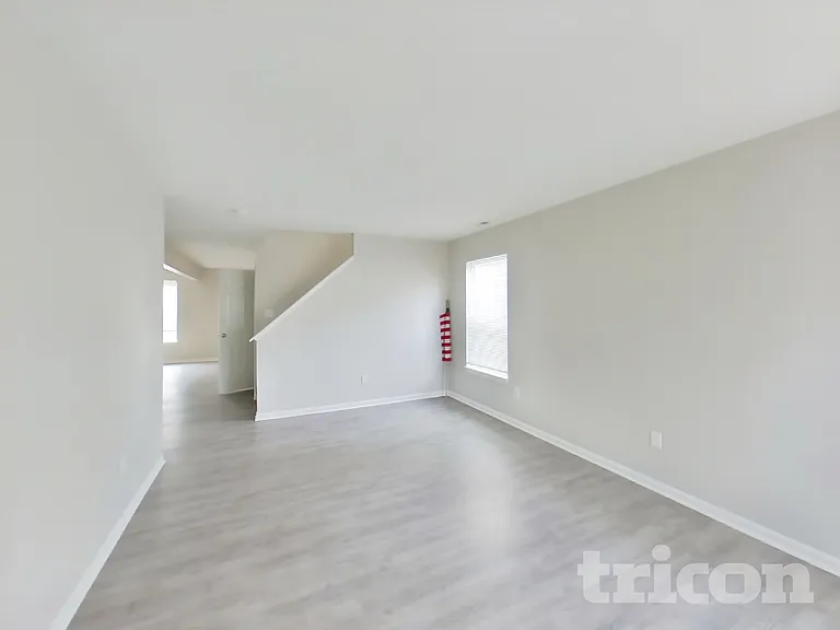 10213 Blue Sky Dr — Photo 3