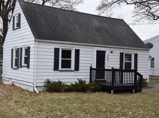 337 Auburn Ave, Gates, NY 14606