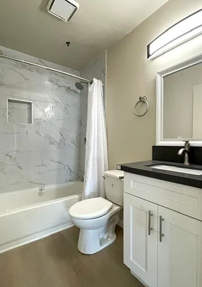 420 S Harvard Blvd #301 — Photo 11