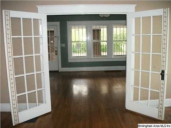 4th image of 318 Birwood Ave