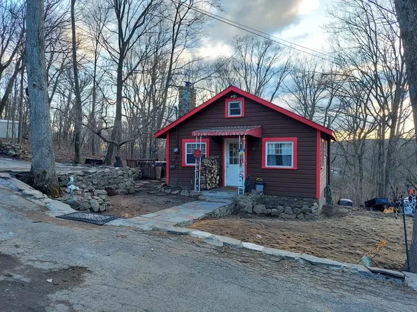 35 Cooper Rd, Monroe, NY 10950
