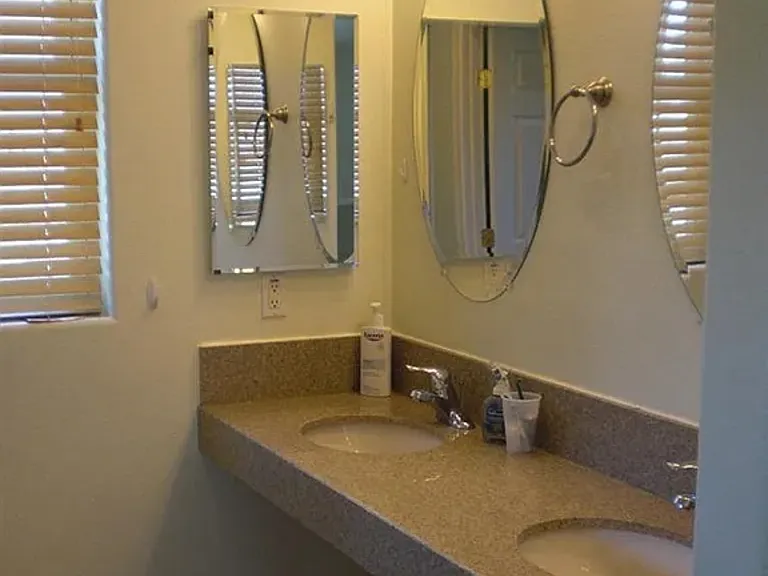 841 Joyce Dr — Photo 9