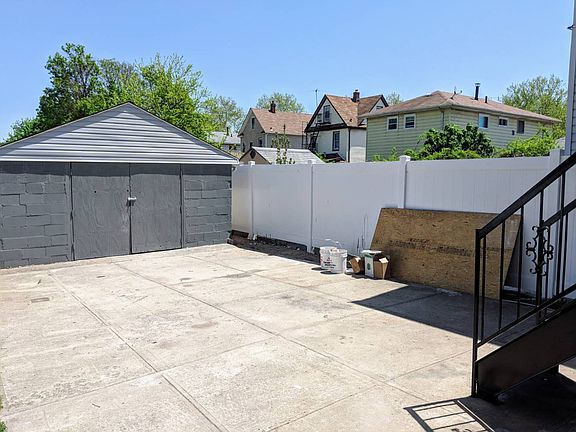 4th image of 11441 155th St