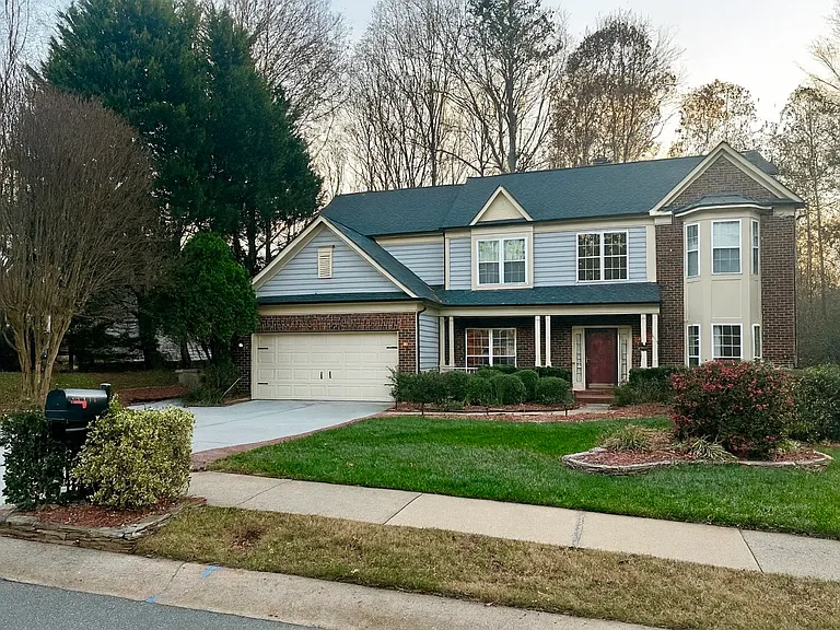 15813 Prestwoods Ln — Photo 2