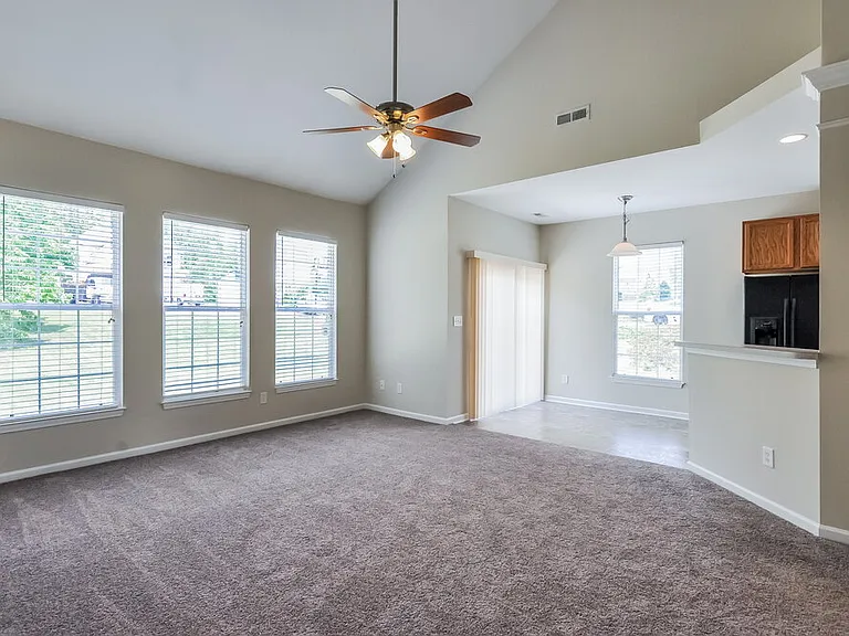802 Shefford Town Dr — Photo 2