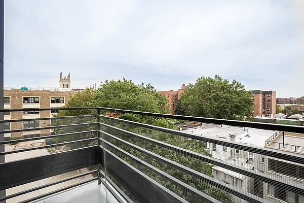 Rented by Nooklyn NYC LLC | media 41