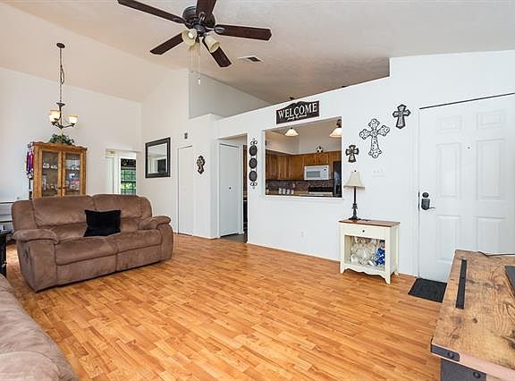 3rd image of 4756 Scots Briar Ln
