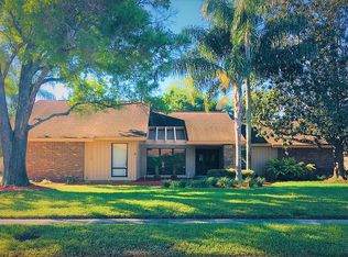 2808 Whittington Pl, Tampa, FL 33618