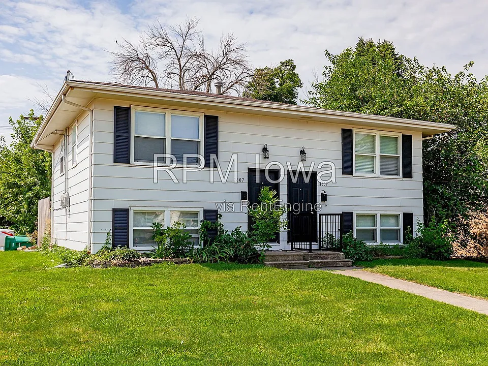 1607 NW 2nd St #1607