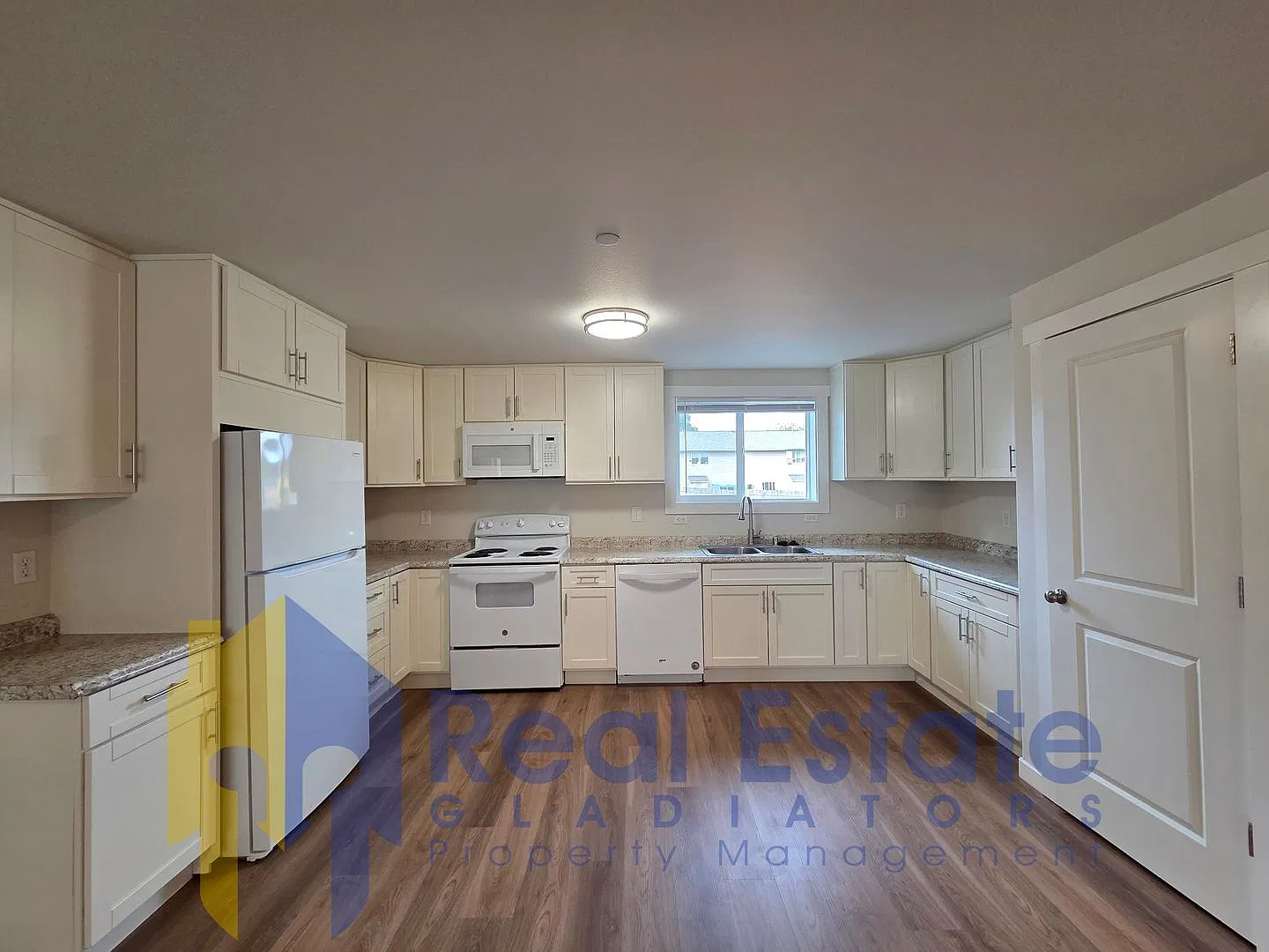205 - 5th Avenue Holdings, LLC — Photo 4