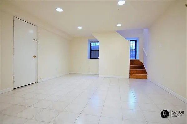 Rented by JK Dansar Corp | media 32