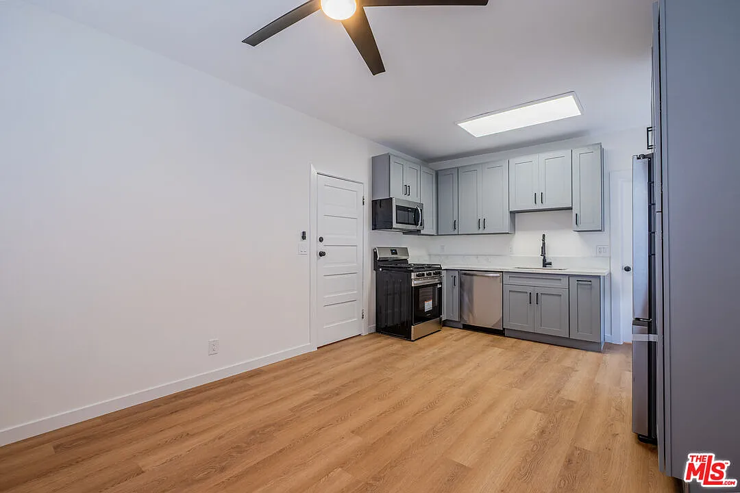 1 bed, 1.0 bath, $2,658 — Photo 4