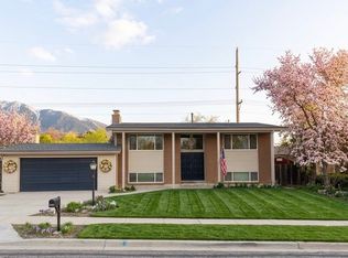 2444 Quail Run Dr, Sandy, UT 84093