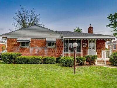 29756 Hanover Blvd, Westland, MI, 48186