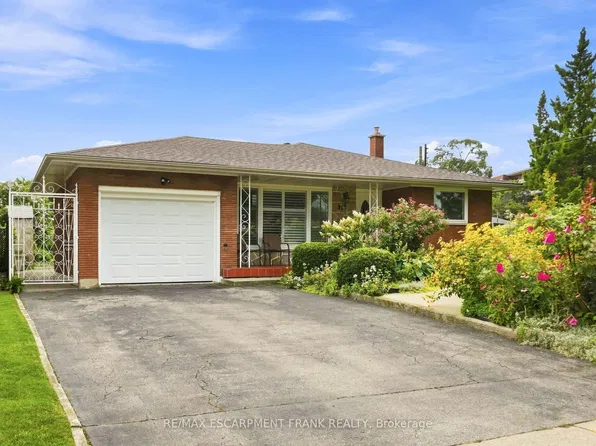 76 Orphir Rd, Hamilton, ON L8K 3Z4