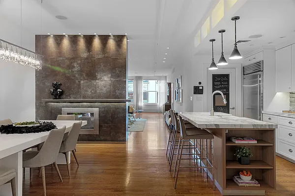 Sold by Compass | media 3