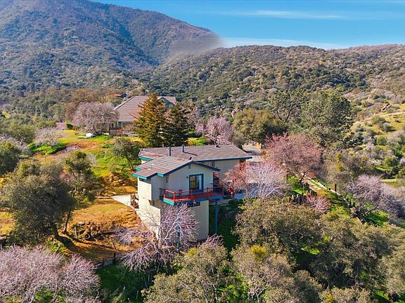 3rd image of 28891 Cuesta Ct