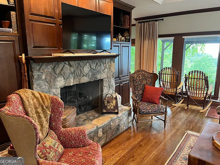 700 Old Lake Russell Rd — Photo 5