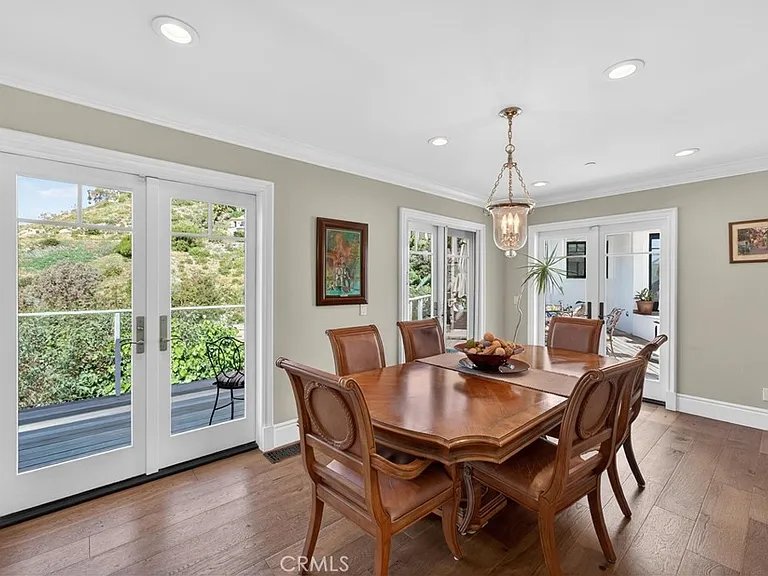 405 Blumont St — Photo 22