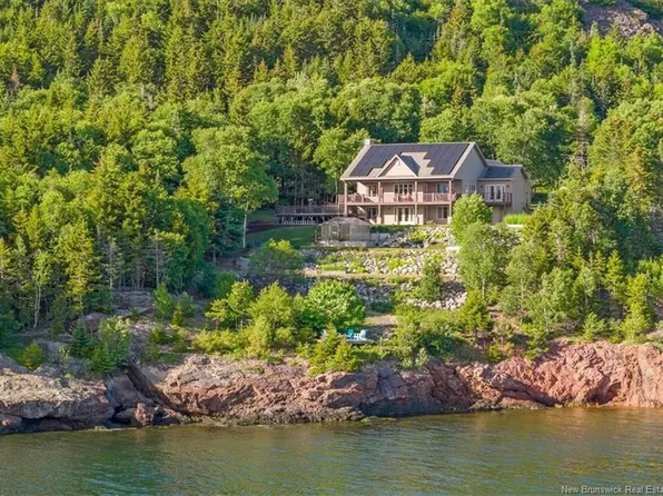 540 Shore Rd, Saint George, NB E5C 1P3
