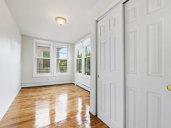 5th image of 231-233 Renner Ave #2