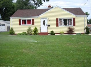 83 Mohawk Ln, Wethersfield, CT 06109