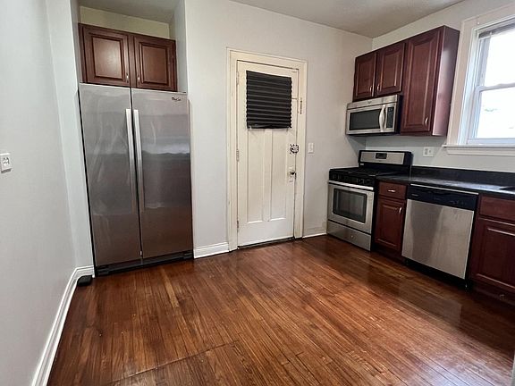 2nd image of 3721 W Giddings St #1F