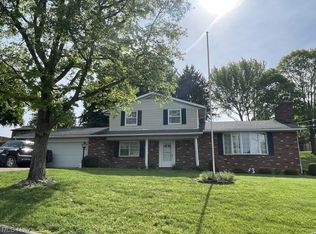 371 High St SW, Sugarcreek, OH