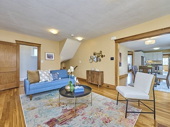 2nd image of 27 Homer Cir #27