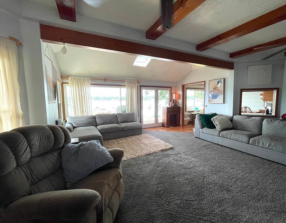 1401 Lakeview Dr - Property Image