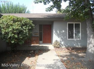 1217 S Clover St, Visalia, CA 93277