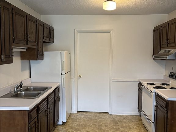 4th image of 408 W Harnett St
