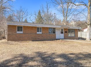 2725 Canterbury Rd, Ann Arbor, MI 48104