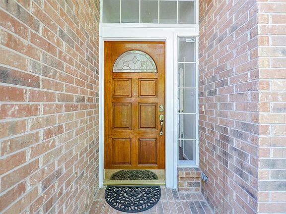 3rd image of 1226 Moss Dale Dr