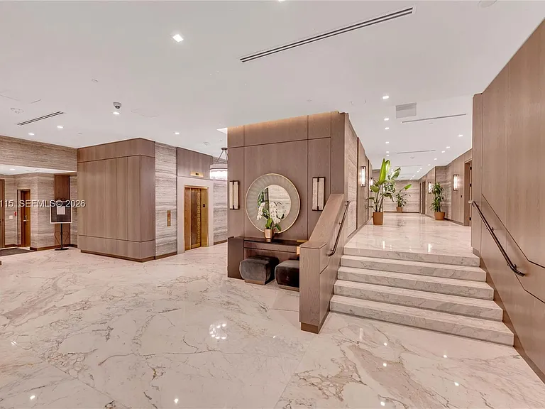 10175 Collins Ave #102 — Photo 32